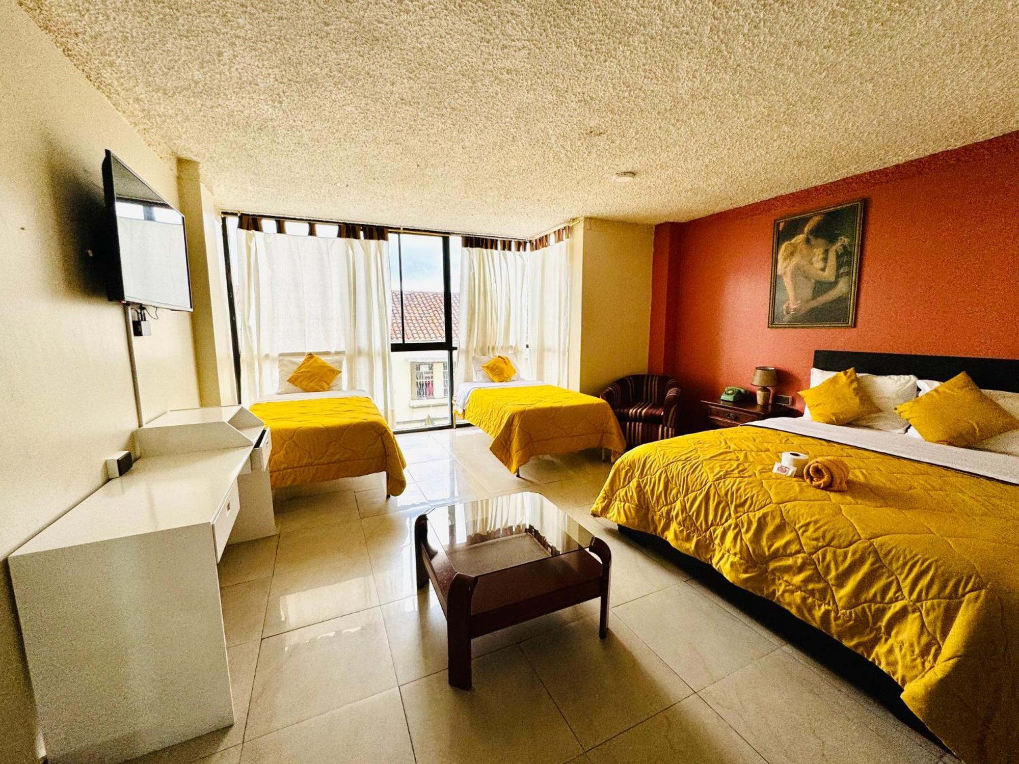 Hotel Las Americas Cuenca Exterior photo